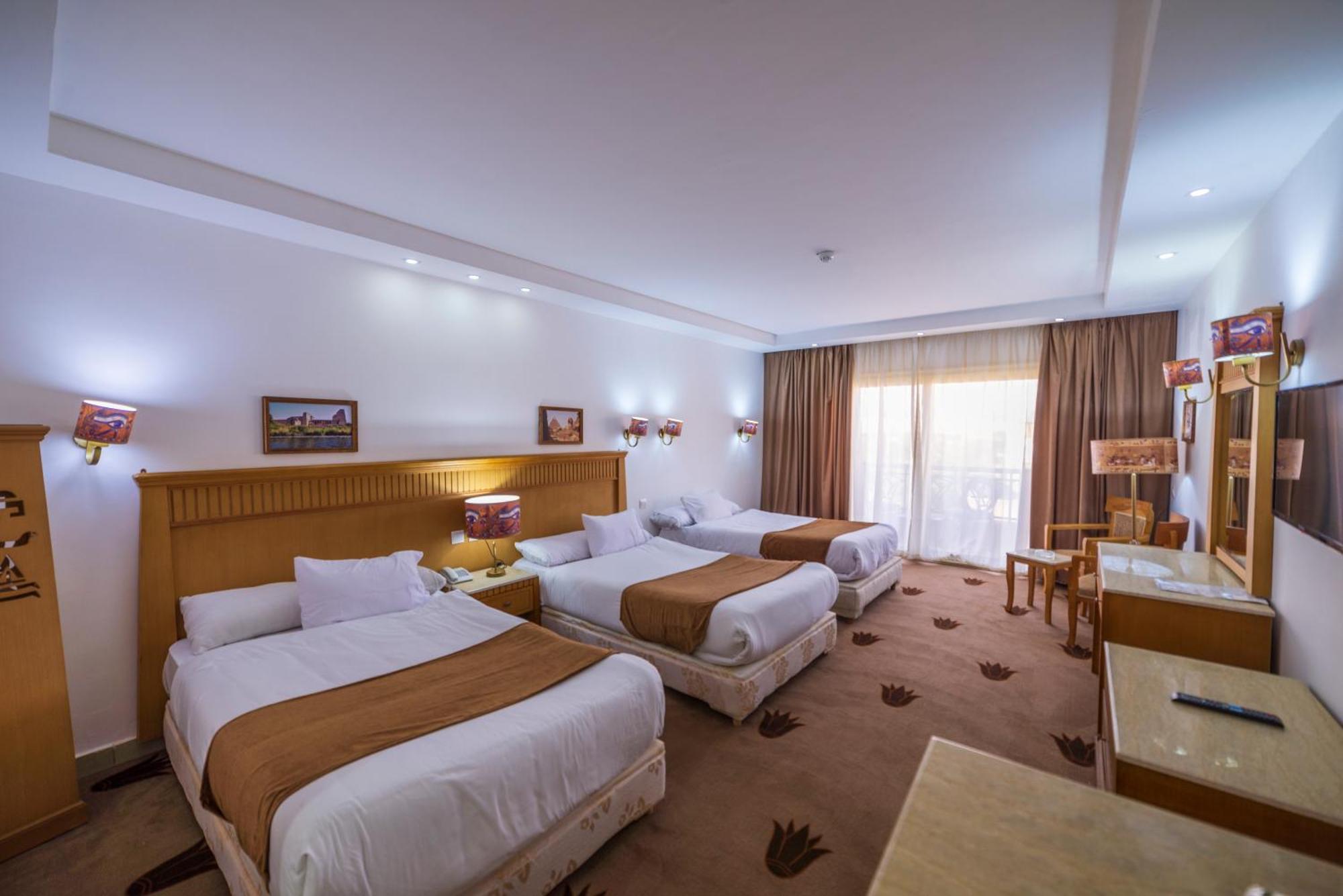 Regency Pyramids Hotel Kafret el-Gabal Dış mekan fotoğraf
